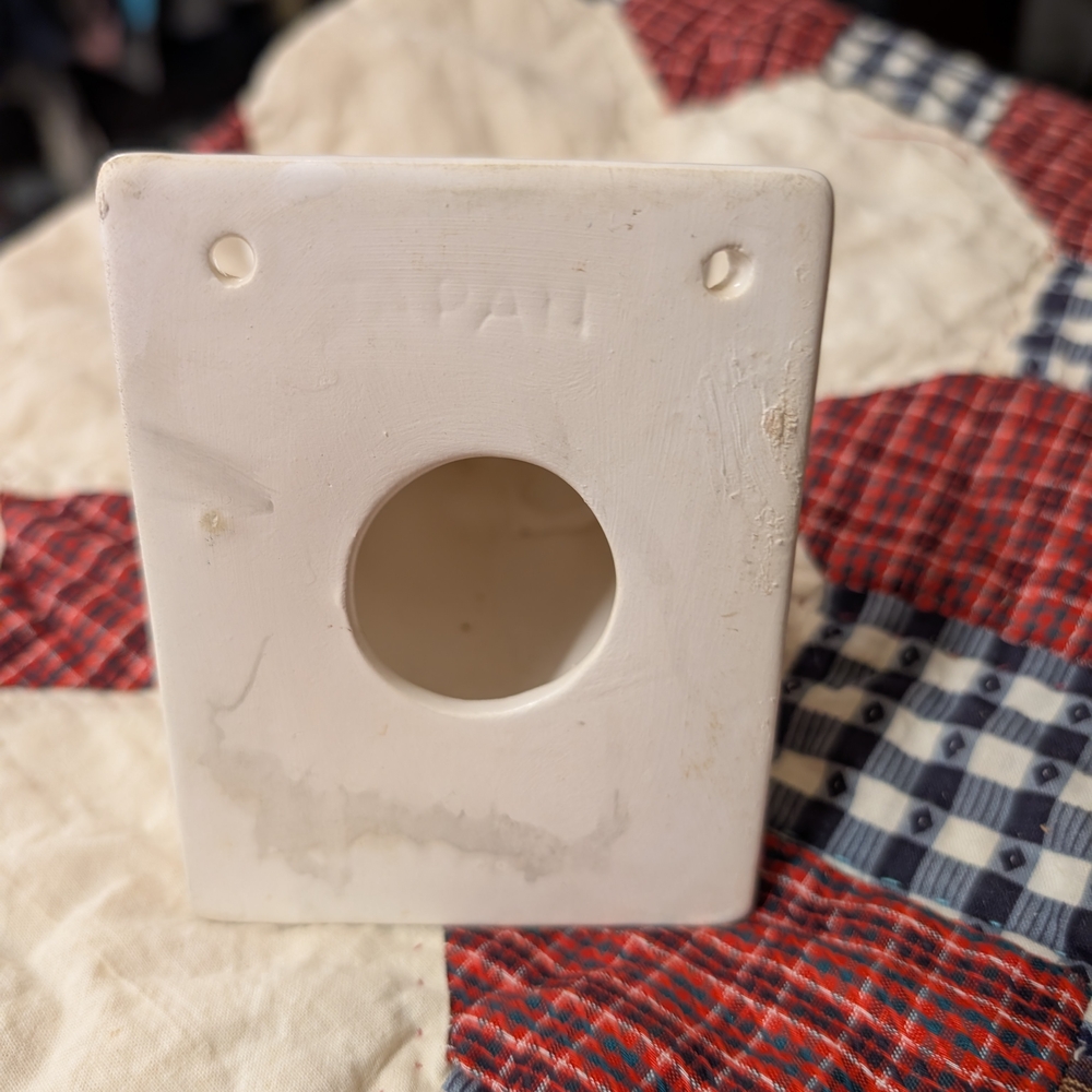 White Ceramic Pig Wall Hook - Picture 4 of 4